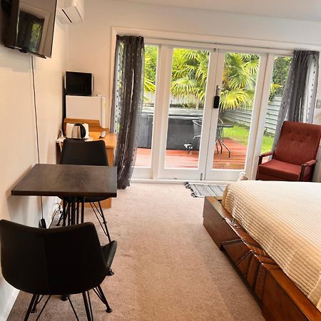 The Perfect Getaway For Two In A Large Suite Whanganui Dış mekan fotoğraf