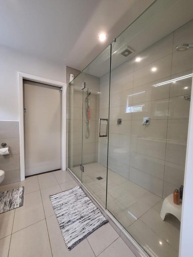 The Perfect Getaway For Two In A Large Suite Whanganui Dış mekan fotoğraf